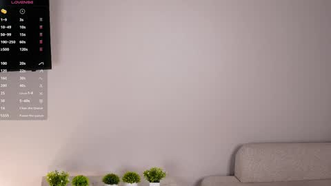 Snapshot of lilianbickford chatting on 05.24.26 Hi I am Luna online show from 05.24.26