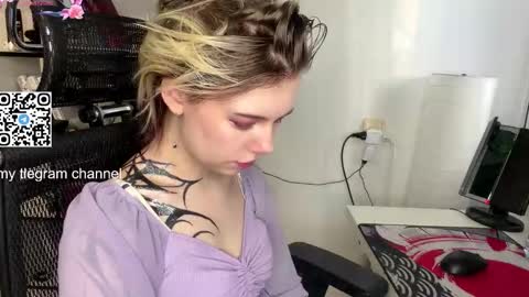 Snapshot of liliandaniels chatting on 02.03.26 Lilian online show from 02.03.26