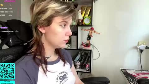 Snapshot of liliandaniels chatting on 05.05.26 Lilian online show from 05.05.26