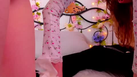 Snapshot of lilianslow chatting on 02.08.25 hi guys Im new here Im 18 years oldIve never had sex online show from 02.08.25