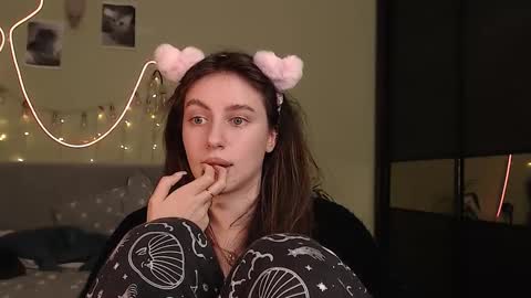 Lilu online show from 10.14.25