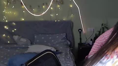 Lilu online show from 10.27.25