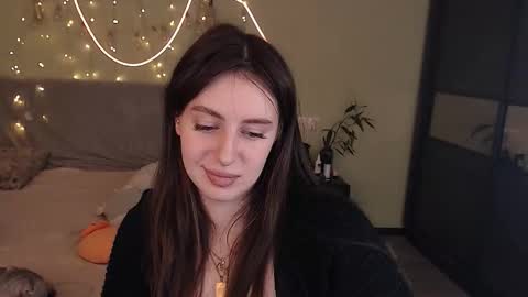 Lilu online show from 11.15.25