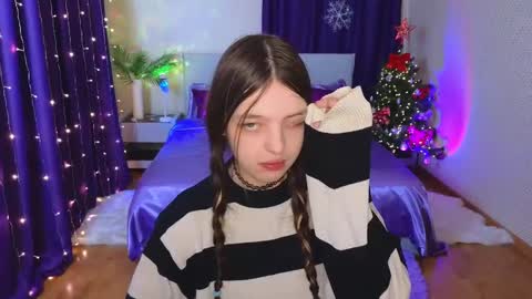 Lili Bakery online show from 12.21.24