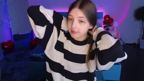 Lili Bakery online show from 02.14.25