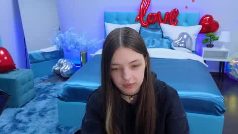 Lili Bakery online show from 02.17.25