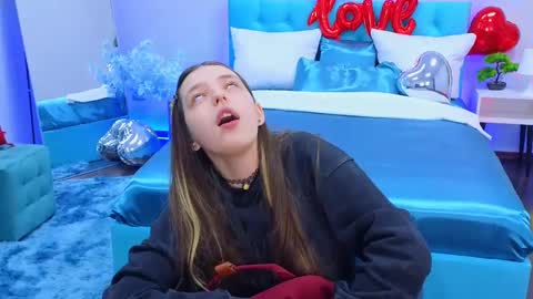 Lili Bakery online show from 02.17.25