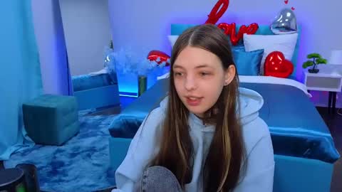 Lili Bakery online show from 02.21.25