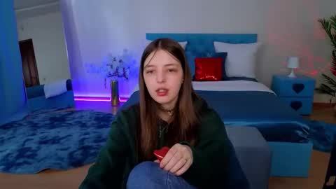 Lili Bakery online show from 04.14.26