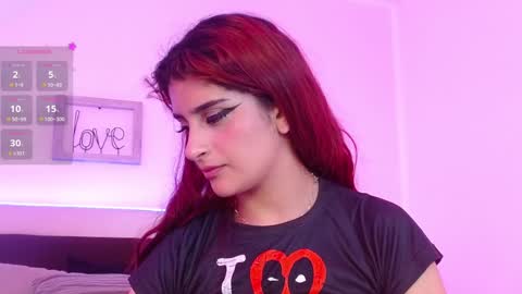 Lilith Savett online show from 02.05.25