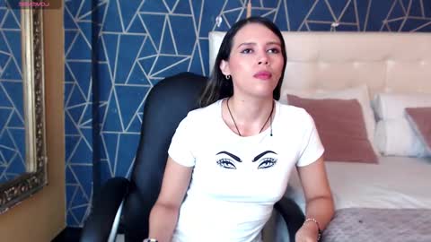 Snapshot of lilijensen chatting on 10.13.25 LilyJensen online show from 10.13.25