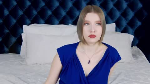 LiliLinn online show from 01.24.25