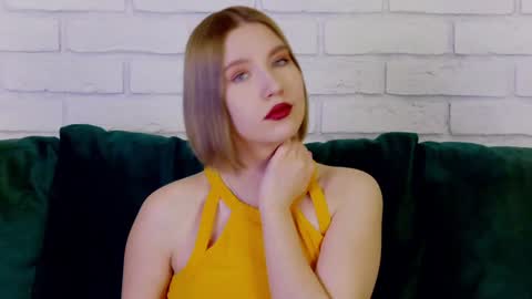 LiliLinn online show from 01.29.25