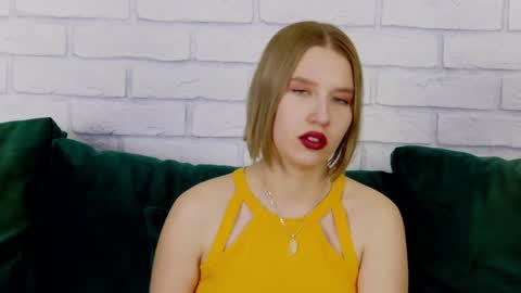 LiliLinn online show from 02.03.25