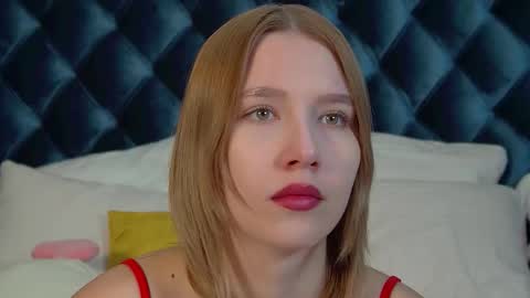 LiliLinn online show from 09.19.25