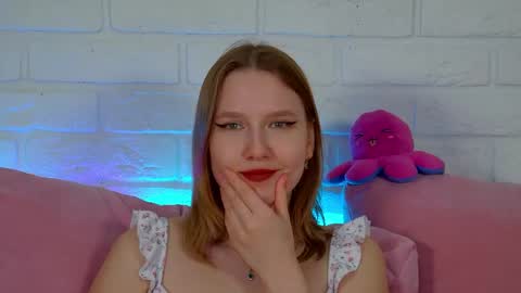 Snapshot of lililinn chatting on 04.25.26 LiliLinn online show from 04.25.26