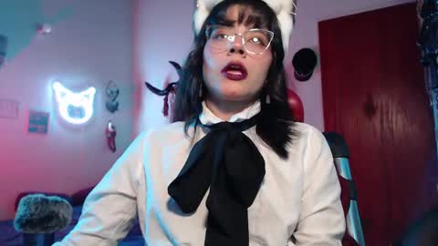 Snapshot of lililiu chatting on 01.21.25 Molly online show from 01.21.25
