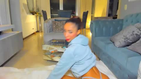 Lili  online show from 01.08.26