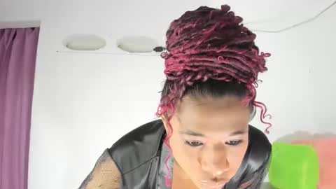 Snapshot of lilit2005 chatting on 03.10.25 lilit2005 online show from 03.10.25