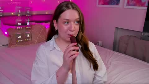 Snapshot of lilit_sinful chatting on 04.19.26 lilit online show from 04.19.26