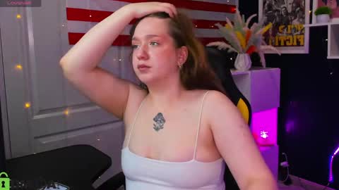 Snapshot of lilit_sinful chatting on 04.25.26 lilit online show from 04.25.26