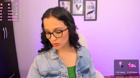 Snapshot of lilith01_ chatting on 01.02.25 Leidy online show from 01.02.25
