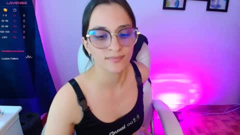 Snapshot of lilith01_ chatting on 10.14.25 Leidy online show from 10.14.25