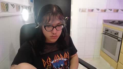Snapshot of lilith_ayanami chatting on 04.28.26 lilith online show from 04.28.26
