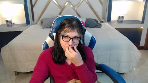 Snapshot of lilith_ayanami chatting on 05.22.26 lilith online show from 05.22.26