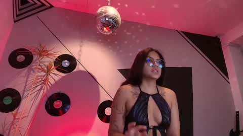 Lilith and Khloe  online show from 11.05.25