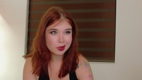 Snapshot of lilith_bonheur chatting on 07.11.26 Lilith Bonheur online show from 07.11.26