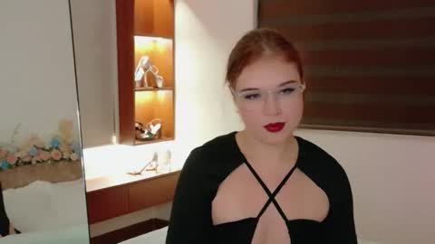 Snapshot of lilith_bonheur chatting on 07.21.26 Lilith Bonheur online show from 07.21.26