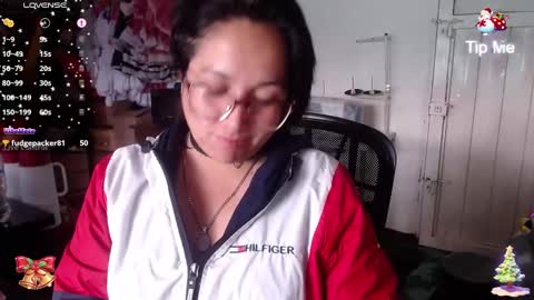 Snapshot of lilith_camp chatting on 12.20.24 Laura lopez online show from 12.20.24