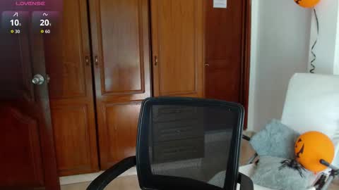 lili online show from 10.27.25