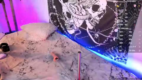              online show from 03.08.25