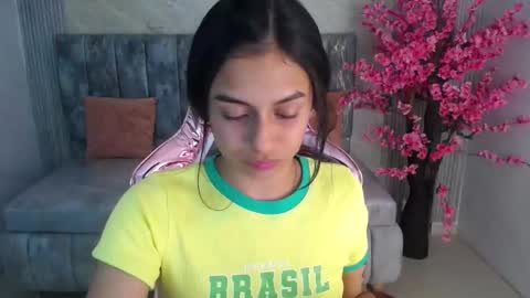 Snapshot of lilith_petit_sub chatting on 01.25.25 Lilith  online show from 01.25.25