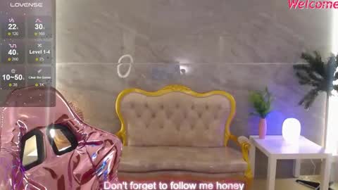 Snapshot of lilith_petit_sub chatting on 02.23.25 Lilith  online show from 02.23.25