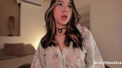 lilith_sage_ online show from 10.21.25