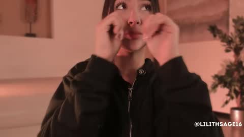 lilith_sage_ online show from 11.07.25