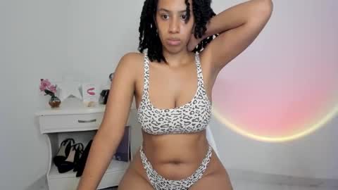 Snapshot of lilith_vision chatting on 05.01.26 Alejandra online show from 05.01.26