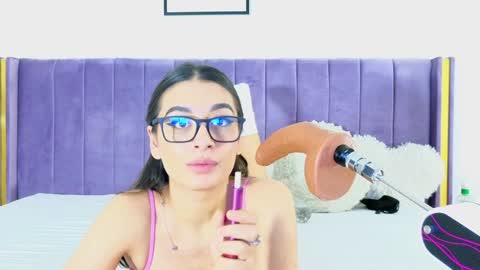 Lily online show from 01.04.25