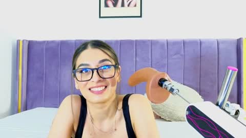 Lily online show from 01.13.25