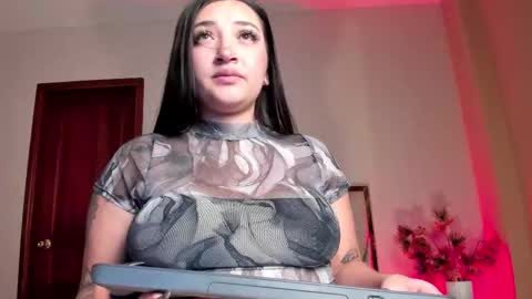 LilithEsme online show from 10.26.25