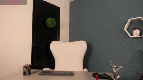 Snapshot of lilithevanss chatting on 02.11.25 swetty lilith online show from 02.11.25