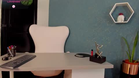 Snapshot of lilithevanss chatting on 02.12.25 swetty lilith online show from 02.12.25