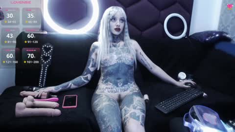 Snapshot of lilithlevis chatting on 01.09.25 Tifon Mary - Indepent model online show from 01.09.25