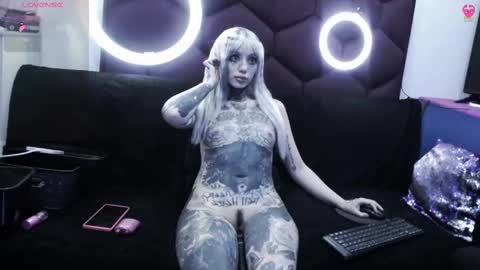 Snapshot of lilithlevis chatting on 02.17.25 Tifon Mary - Indepent model online show from 02.17.25