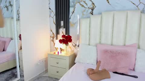 Lilith  online show from 02.18.25