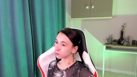 Snapshot of lilithstrangfor chatting on 12.16.24 lilithstrangfor online show from 12.16.24