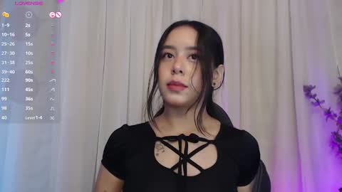 Snapshot of lilithwallkeer chatting on 02.14.25 Maria online show from 02.14.25